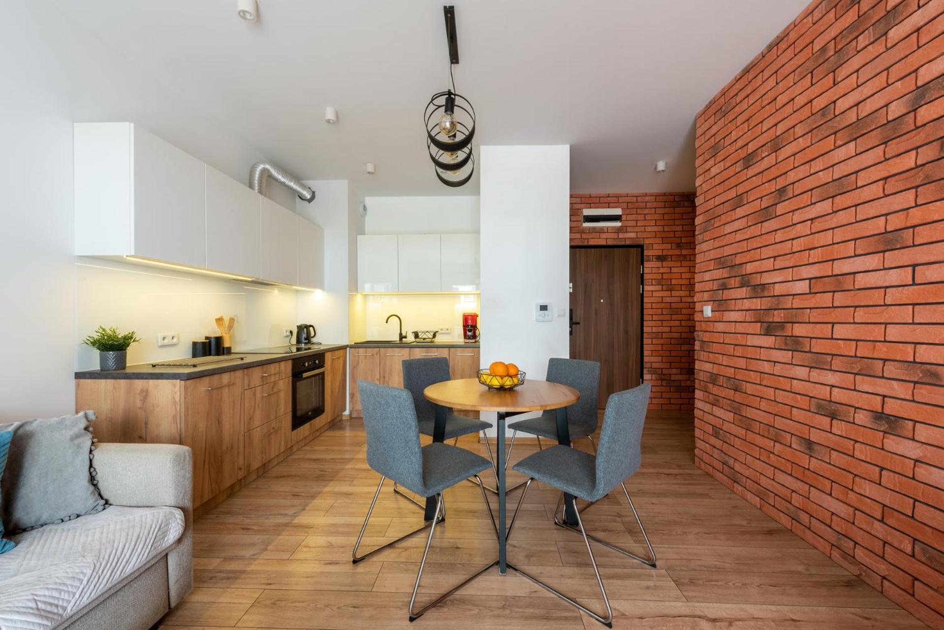Marvels Place With Parking And Ac คราคูฟ ภายนอก รูปภาพ